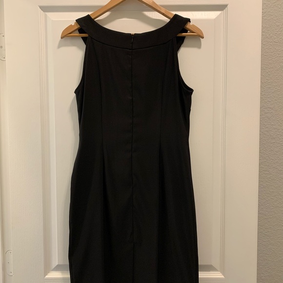 Gorgeous black dress with sequins at neck - Picture 2 of 7